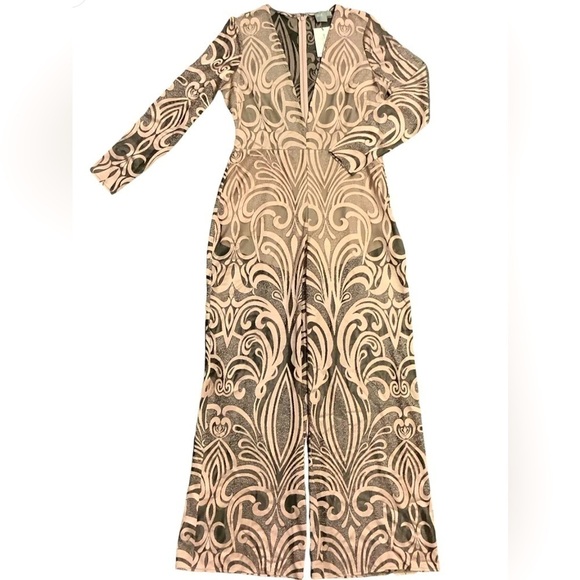 ASOS Premium Jumpsuit With Plunge Neck in Soft Devore Burnout NWT! Size 12 - Picture 1 of 4